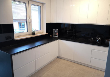 białe meble kuchenne