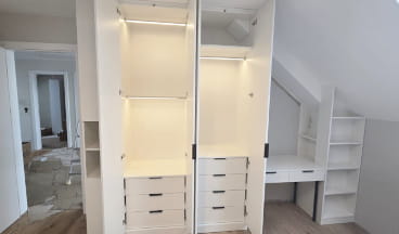 stylizowana szafa na zamówienie