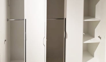 przestronna szafa garderoba