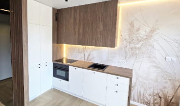 zabudowa kuchni z tapetą na wymiar