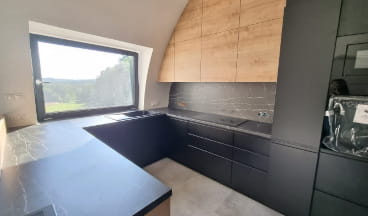 zabudowa na wymiar nietypowej kuchni