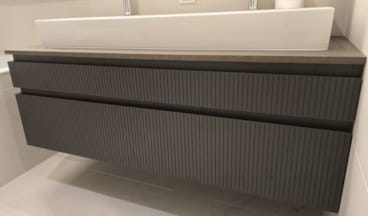 szafka łazienkowa na wymiar