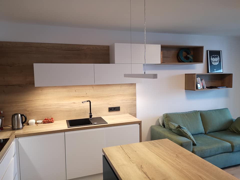 fronty lakierowane w meblach na zamówienie