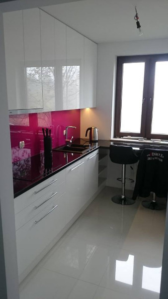 realizacja zabudowy kuchni na zamówienie